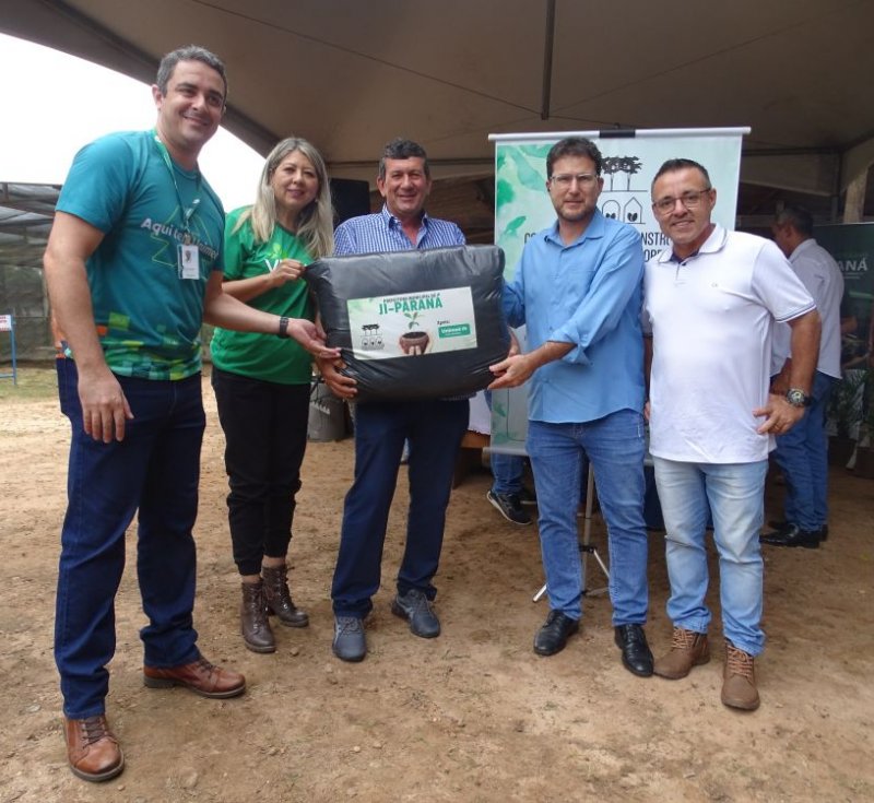 Unimed Centro Rondônia faz doação para o Projeto Ambiental